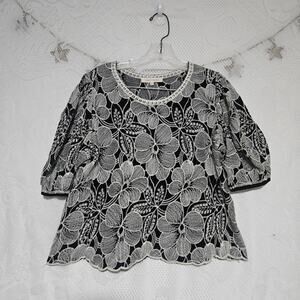 Solitaire Small Black Ivory Embroider Floral Top Scallop Hem Coquette Artsy Chic